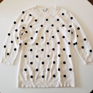 Whit Sweater with Black Polka Dots